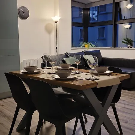 Apartment Modern 2-bed Flat Centre Galway