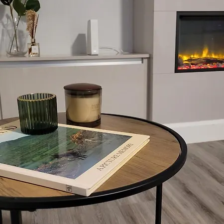 Modern 2-bed Flat Centre Apartment *